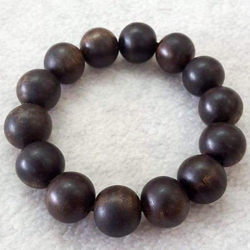 Vòng trầm ép