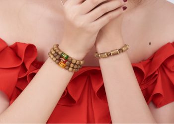 Vòng tay Trầm Hương Tây Tạng
