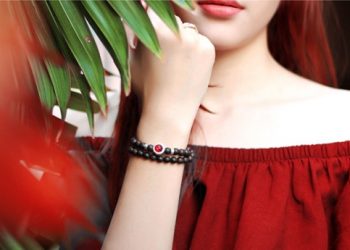 Vòng tay Trầm Hương