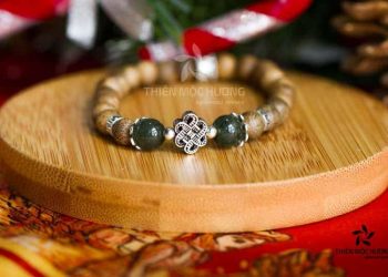 5 mẫu vòng tay trầm hương nữ đẹp được yêu thích nhất hiện nay