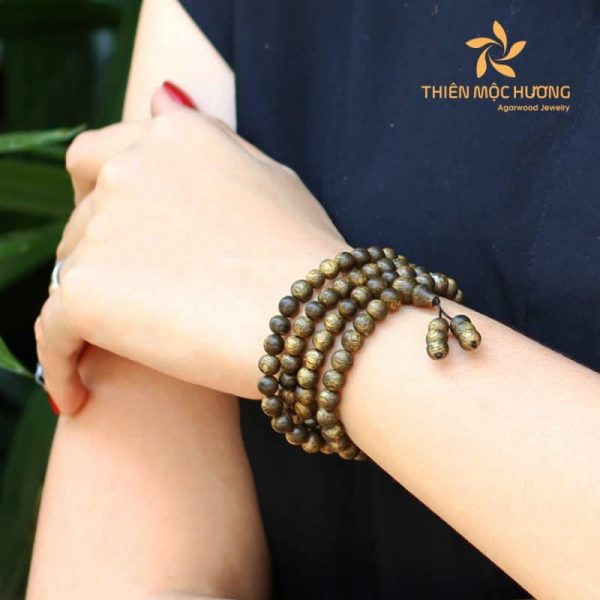Vòng trầm hương 108 hạt phong thủy có bao nhiêu hạt theo quan niệm Công giáo
