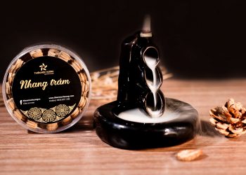 thác khói trầm hương