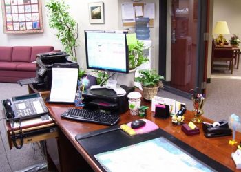 vật phẩm phong thủy đặt bàn làm việc