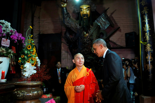 Tổng thống Obama từng ghé chùa Ngọc Hoàng