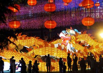 Bánh ngọt đâng cỗ ngày tết trăng rằm