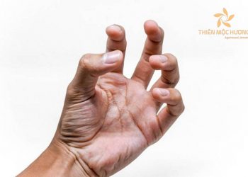 Giật ngón tay trỏ là điềm gì