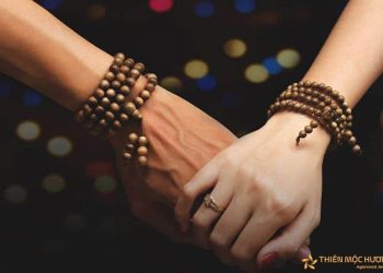 Caach bảo quản vòng trầm hương