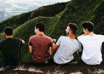 nằm mơ thấy bạn cũ là điềm gì
