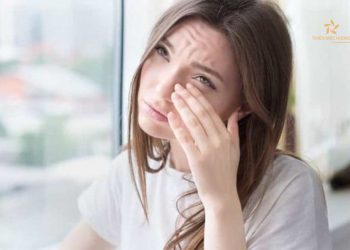 Bói nháy mắt