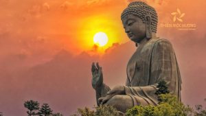 Vòng trầm hương 17 hạt có ý nghĩa theo Phật giáo là Vòng trầm hương 17 hạt có ý nghĩa gì theo Phật giáo là nhận lại sự bình yên và che chở